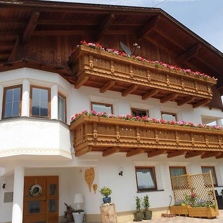 Haus Anna Ein Haus Mit Herz Fliess Dış mekan fotoğraf